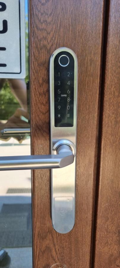 Superb Apartment 35 Voucere Vacanta Zero74Unu236Optsute Jászvásár Kültér fotó